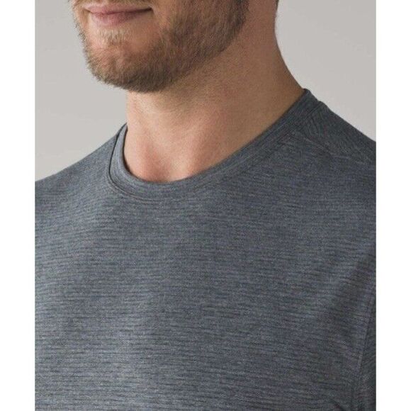 Lululemon Men’s XS - S ? Somatic Short Sleeve T-Shirt Shade Stripe Gray *Flaw - Picture 7 of 12